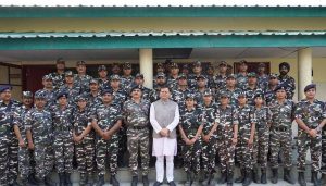 मुख्यमंत्री पुष्कर सिंह धामी भारत-नेपाल सीमा पर