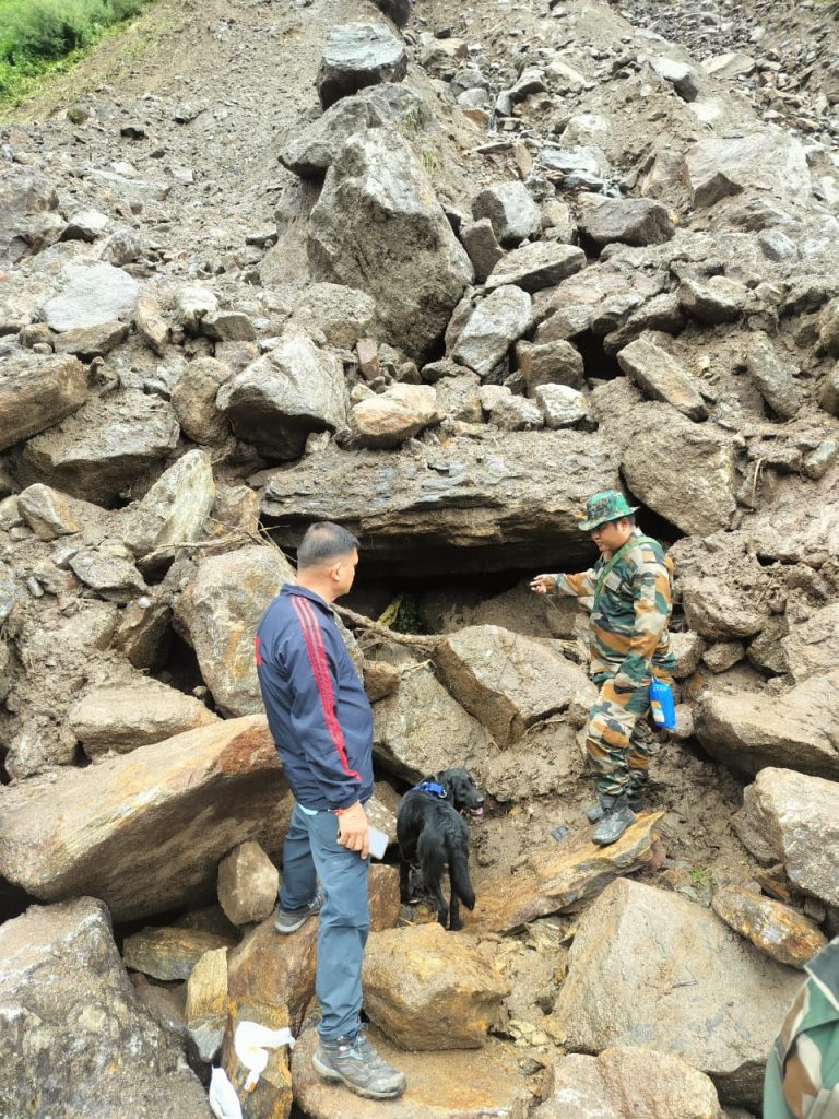 बारिश के चलते पिछले 48 घंटों में स्टेट हाईवे समेत 24 सड़कें बंद