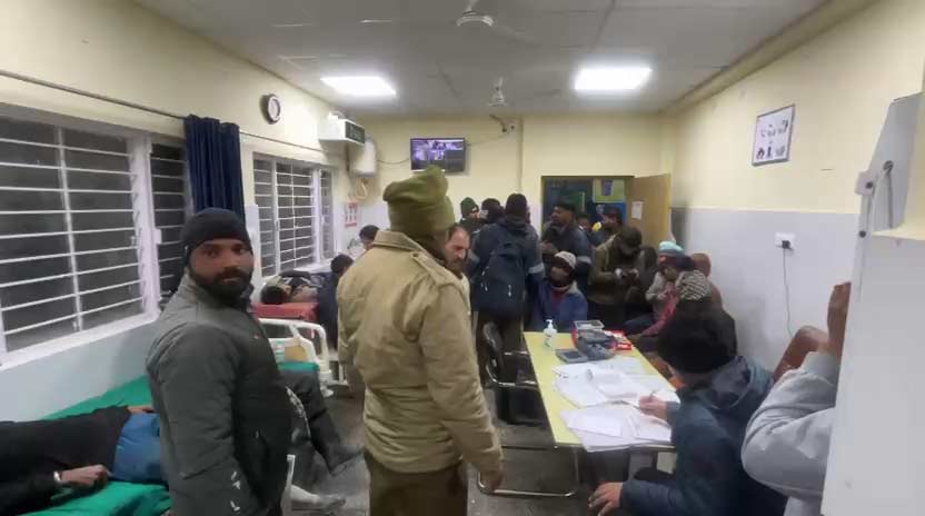 चमोली THDC टनल में हादसे में घायल मज़दूर