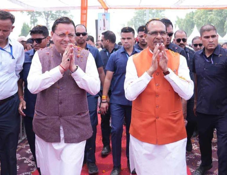 Shivraj Singh Chouhan, CM Pushkar Singh Dhami
