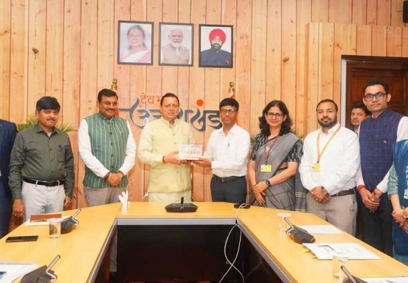 CM DHAMI NITI AYOG TEAM